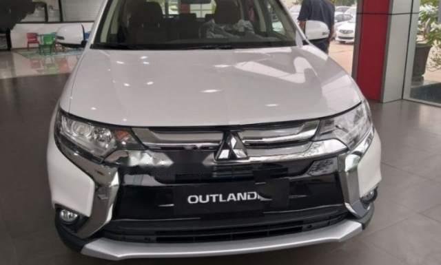 Bán Mitsubishi Outlander sản xuất năm 2019, màu trắng