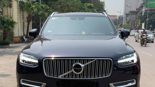 Chính chủ bán Volvo XC90 2.0 AT sản xuất năm 2016, màu xanh0