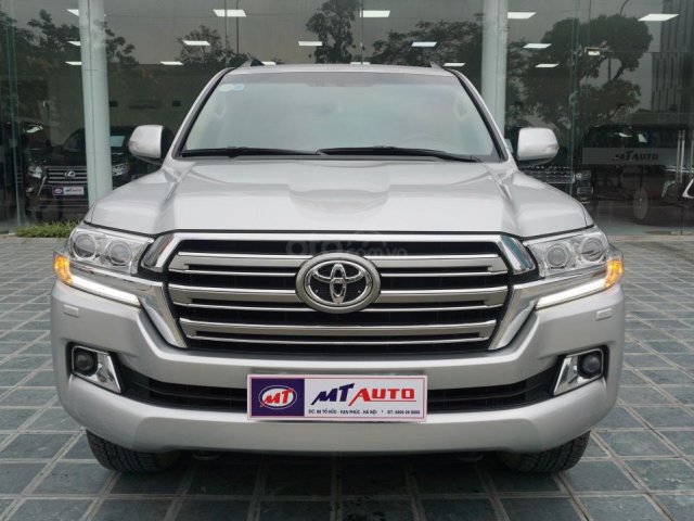 Bán Toyota Land Cruiser VX V8 4.6 sx 2016, màu bạc, nhập khẩu, LH em Hương 09453924680