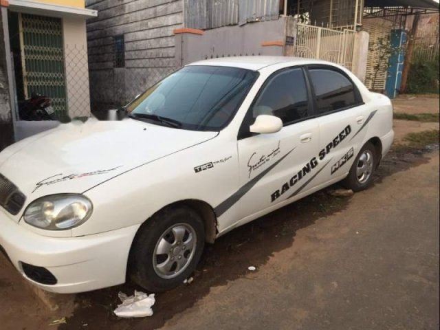 Cần bán xe Daewoo Lanos đời 2000, màu trắng