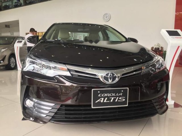 Bán Toyota Corolla altis sản xuất năm 2019, màu nâu