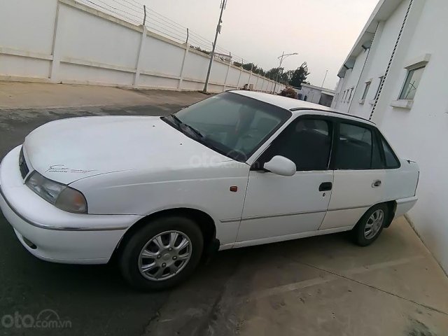 Cần bán Daewoo Cielo 1.5L 1995, màu trắng0