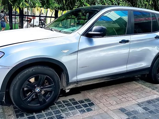 Cần bán xe BMW X3 sản xuất 2013, nhập khẩu xe gia đình0