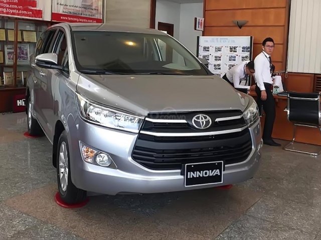 Toyota HIriroshima Tân Cảng bán Innova 2.0E 2019 mới 100% với nhiều ưu đãi hấp dẫn