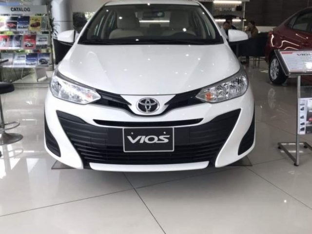 Cần bán xe Toyota Vios đời 2019, tặng 10 món tiêu chuẩn theo xe