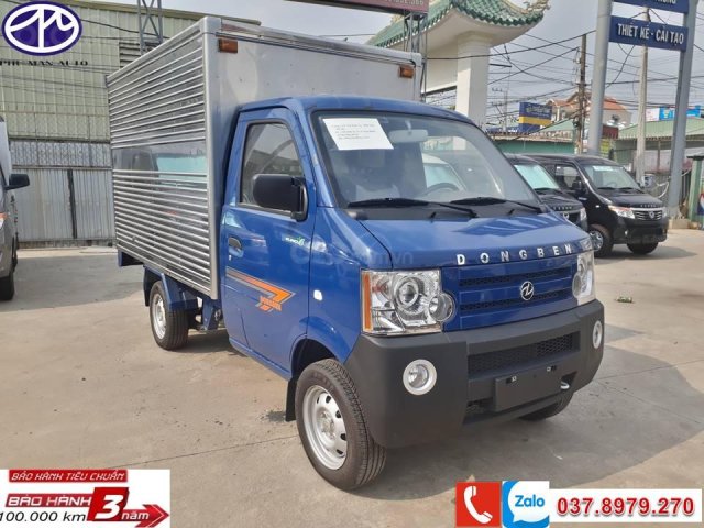 Xe tải nhỏ Dongben thùng kín 770kg, kích thước thùng dài 2.450, màu xanh0