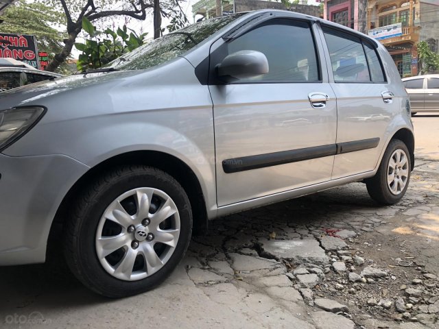 Cần bán xe Hyundai Getz 1.1 đời 2010, màu bạc, nhập khẩu