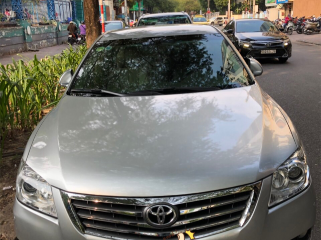 Bán Toyota Camry sản xuất 2011 màu bạc, 615 triệu0