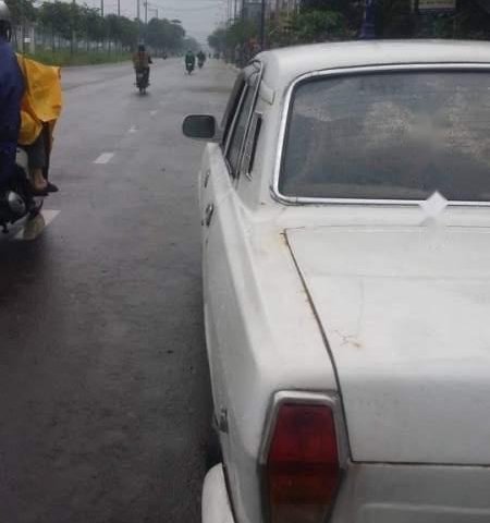 Bán xe Gaz Volga đời 1990, màu trắng, nhập khẩu0