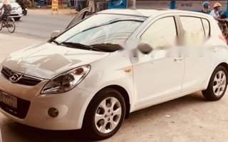 Bán xe Hyundai i20 đời 2011, màu trắng, tình trạng xe bình thường0