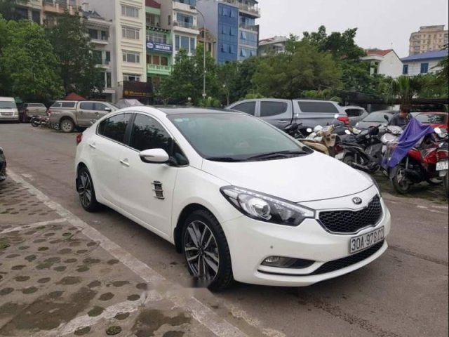 Chính chủ bán Kia K3 2.0 2016, màu trắng rất ít đi, mới đi được có 33.000km