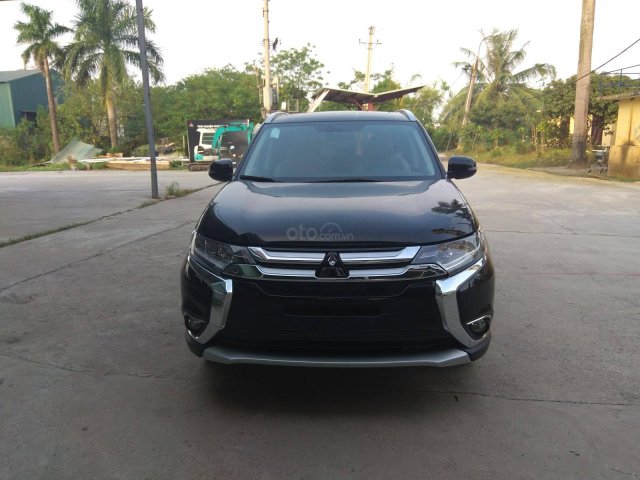 Xe Mitsubishi Outlander tại Nam Định0