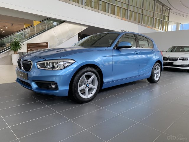 BMW 118i 2019 - xe sang nhập khẩu giá hấp dẫn - Ưu đãi 50% trước bạ - Liên hệ 09383083930