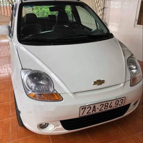 Cần bán Chevrolet Spark MT đời 2009, màu trắng 