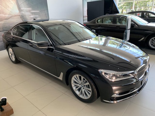 BMW 730Li 2019 - Sang trọng và đẳng cấp - Ưu đãi 100tr - Liên hệ 09383083930