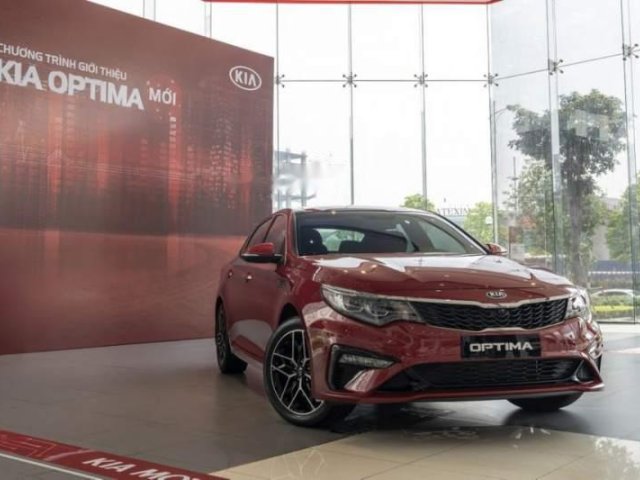 Bán xe Kia Optima 2019, màu đỏ, giá 789tr