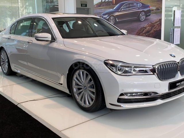 Bán BMW 740Li 2019 - Xe hạng sang đầu bảng - Ưu đãi 80tr - Liên hệ 0938308393