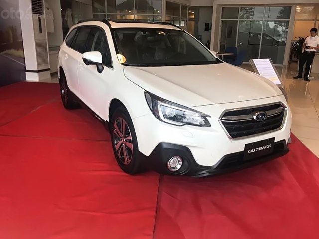 Bán Subaru Outback 2.5i-S đời 2018, màu trắng, nhập khẩu0