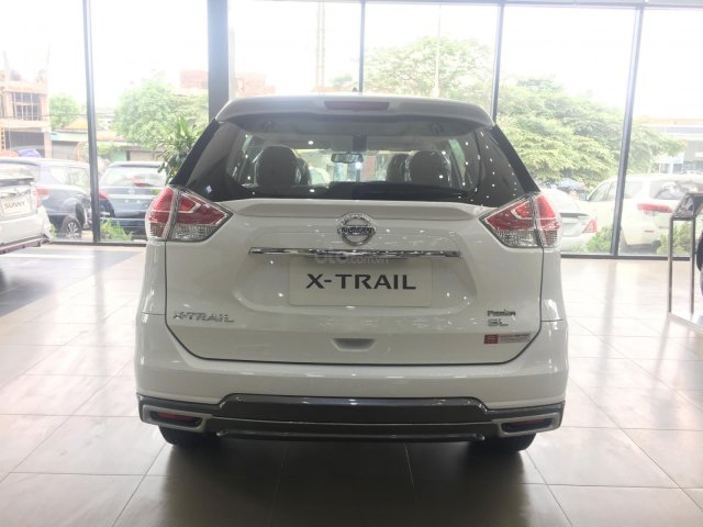 Bán Nissan X trail 2.0 SL 2WD, màu trắng, tại Vĩnh Phúc