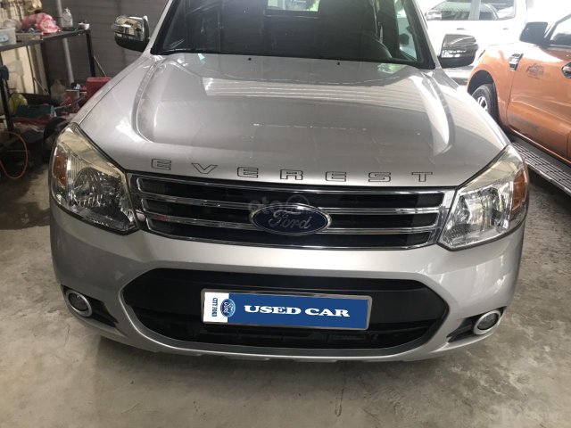 Cần bán xe Ford Everest 2.5AT đời 2015, màu bạc tại City Ford