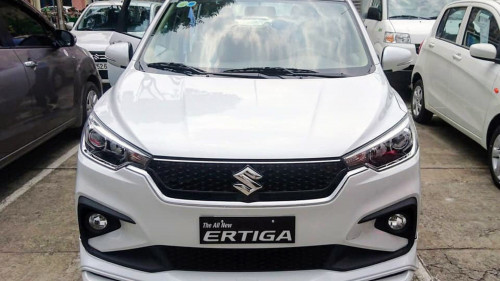 Bán xe Suzuki Ertiga 1.5 MT năm 2019, màu trắng 