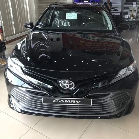 Cần bán xe Toyota Camry 2.5Q đời 2019, màu đen, xe nhập0