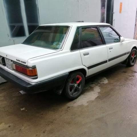 Cần bán gấp Toyota Camry sản xuất năm 1986, màu trắng, nhập khẩu nguyên chiếc