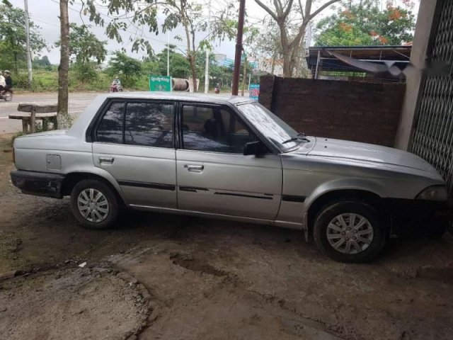 Cần bán Toyota Corolla đời 1988, màu bạc, nhập khẩu nguyên chiếc, 19 triệu