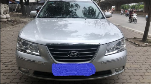 Bán xe Hyundai Sonata 2.0 AT đời 2009 còn mới, giá thấp, một đời chủ sử dụng0