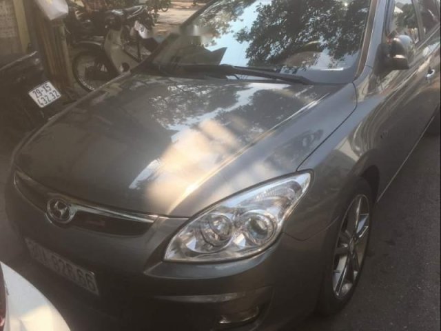 Cần bán gấp Hyundai i30 CW năm sản xuất 2009, màu xám, nhập khẩu chính chủ, 365 triệu0