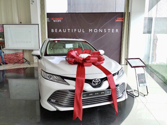 Bán xe Camry 2019 nhập Thái- đẳng cấp, sang trọng, thế hệ thông minh, nhận đặt xe từ bây giờ