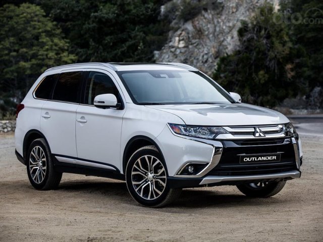 Outlander 2.4 CVT Premium 2019, khuyến mãi lên đến hàng chục triệu đồng, đủ màu, giao xe ngay0