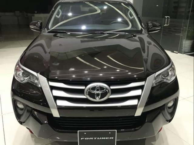 Bán Toyota Fortuner sản xuất năm 2019, màu đen, nhập khẩu