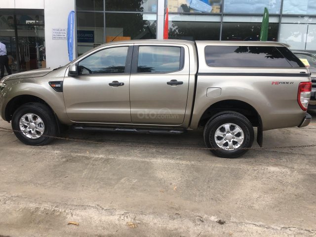 Cần bán lại xe Ford Ranger năm sản xuất 2014, xe nhập, số sàn