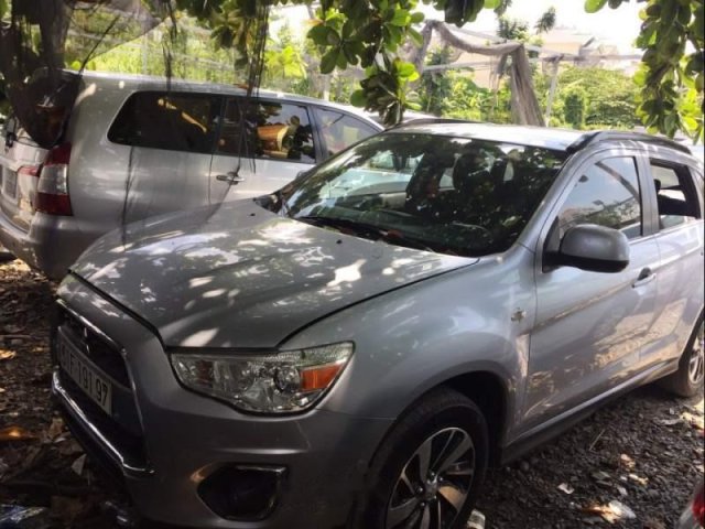 Cần bán lại xe Mitsubishi Outlander Sport sản xuất 2015, nhập khẩu, đăng ký tháng 4 năm 20150