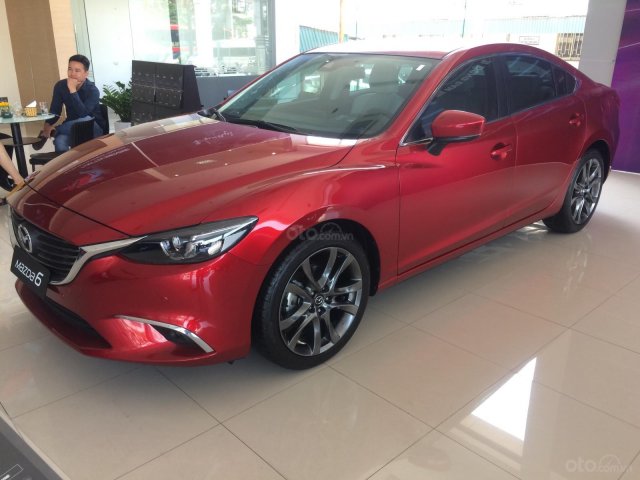 Mazda 6 ưu đãi cực sốc lên đến 35 triệu