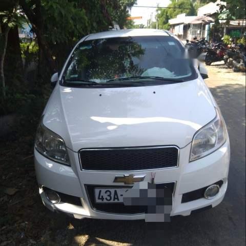 Bán Chevrolet Aveo năm 2015, màu trắng, chính chủ