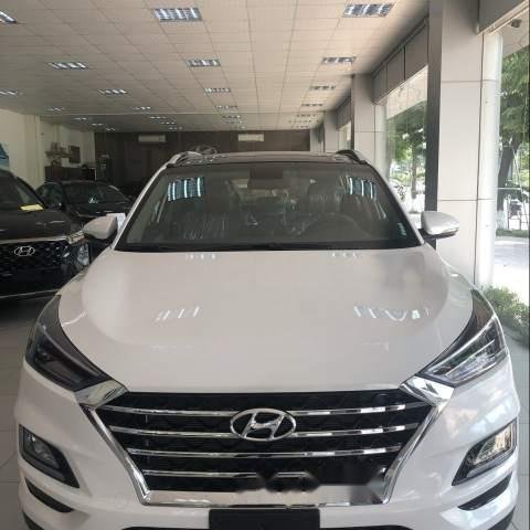 Bán Hyundai Tucson sản xuất 2019, màu trắng, nhập khẩu0