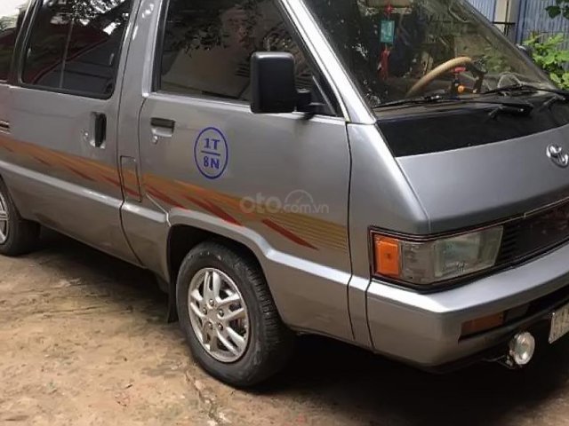 Bán Toyota Van năm 1990, màu xám, nhập khẩu nguyên chiếc0