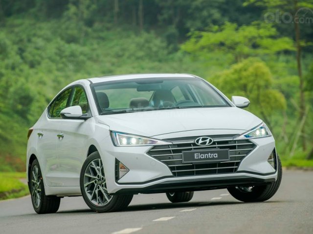 Hyundai Hà Đông - Hyundai Elantra 2019 giao ngay, giá cực tốt, KM cực cao, trả góp 90%, lãi ưu đãi, liên hệ: 09814767770