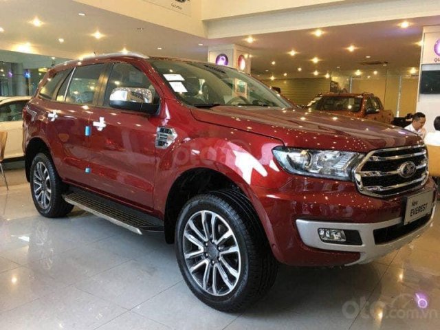 Bán Everest Titanium 2.0 4WD, nhiều khuyến mãi trong tháng 05