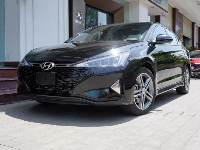 Bán Elantra Sport màu đen bản mới nhất, xe giao ngay - Hỗ trợ vay ngân hàng nhanh chóng