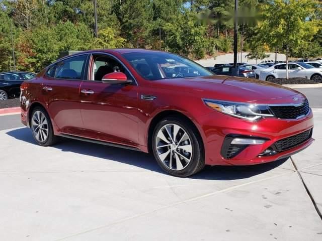 Cần bán Kia Optima năm sản xuất 2019, màu đỏ, giá 789tr0