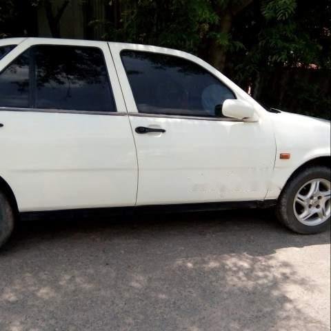 Bán Fiat Tempra sản xuất năm 1995, màu trắng, nhập khẩu nguyên chiếc xe gia đình