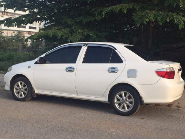 Cần bán xe Toyota Vios năm sản xuất 2006, màu trắng, nhập khẩu chính chủ, 210 triệu