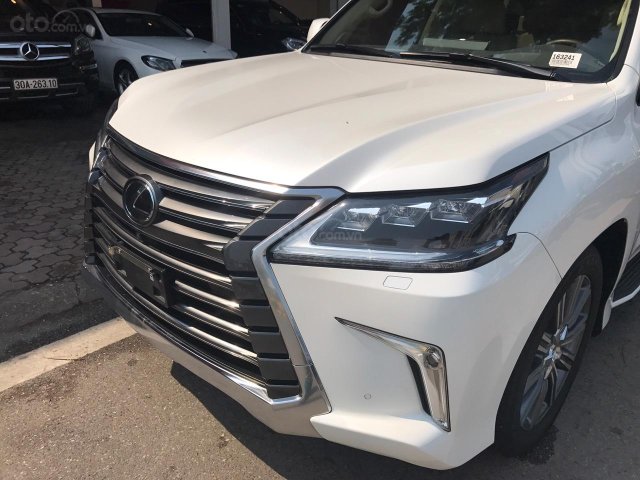 Bán ô tô Lexus LX 570 nhập Mỹ sản xuất năm 2016, màu trắng, nhập khẩu