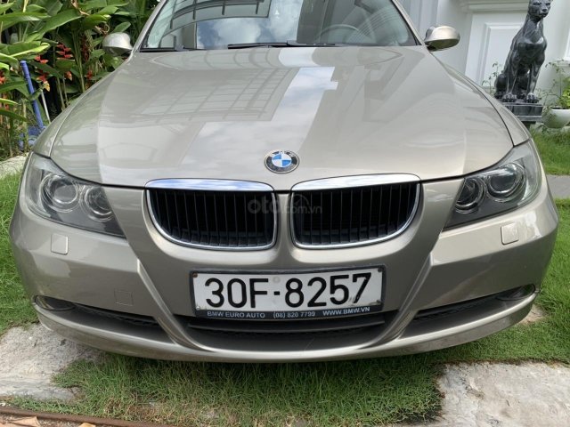 Bán BMW 320i màu vàng cát, số tự động, nhập 2007 lăn bánh 2008, biển Thủ Đô 1 đời chủ