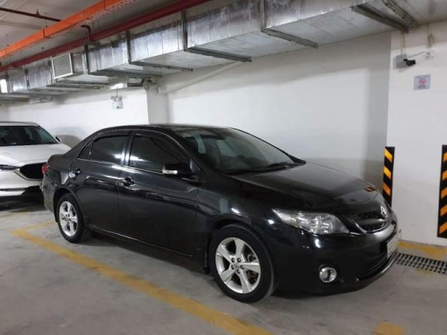 Cần bán lại xe Toyota Corolla altis 2.0 năm 2010, màu đen xe gia đình