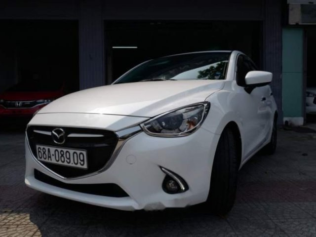 Bán xe Mazda 2 năm sản xuất 2018, màu trắng0