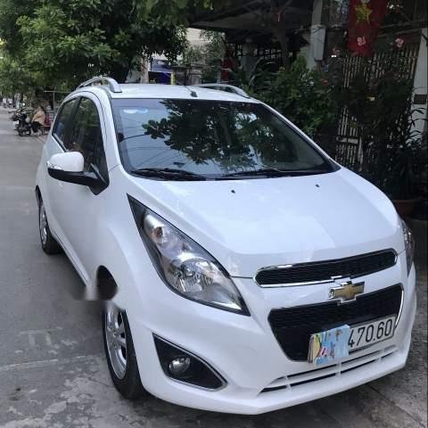 Cần bán gấp Chevrolet Spark năm sản xuất 2017, màu trắng, nhập khẩu